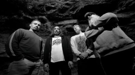 Black Hill Cove com novo álbum