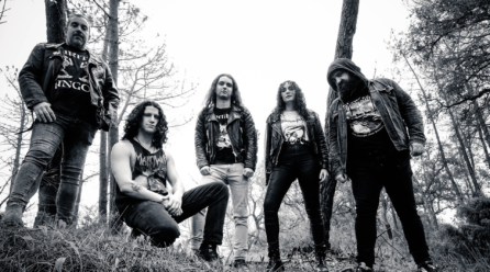 Dolmen Gate editam álbum de estreia